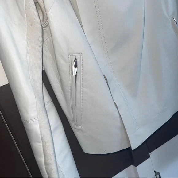 VEDA White & Black Flap Leather Jacket Size Medium - Picture 6 of 15